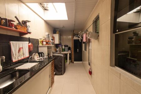 Casa de condomínio à venda com 75m², 2 quartos e 1 vagaÁrea de Serviço