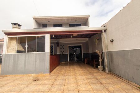 Casa de condomínio à venda com 75m², 2 quartos e 1 vagaFachada