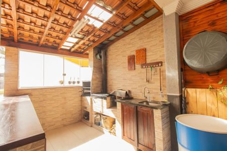 Casa de condomínio à venda com 75m², 2 quartos e 1 vagaChurrasqueira