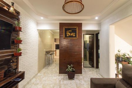 Sala de casa de condomínio à venda com 2 quartos, 75m² em Tatuquara, Curitiba