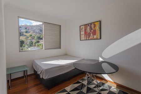 Apartamento para alugar com 143m², 4 quartos e 2 vagas Apartamento para alugar com 143m², 4 quartos e 2 vagasQuarto 2