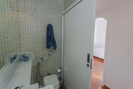 Apartamento para alugar com 143m², 4 quartos e 2 vagas Apartamento para alugar com 143m², 4 quartos e 2 vagasBanheiro Social