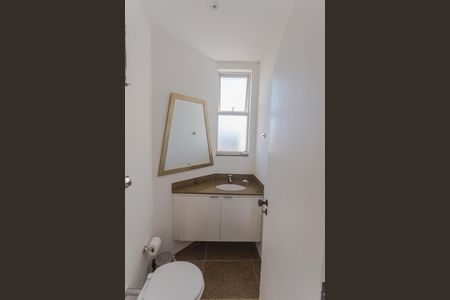 Apartamento para alugar com 143m², 4 quartos e 2 vagas Apartamento para alugar com 143m², 4 quartos e 2 vagasLavabo na Copa