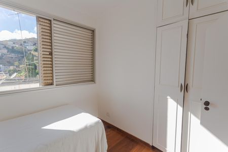Quarto 4 de apartamento para alugar com 4 quartos, 143m² em Serra, Belo Horizonte