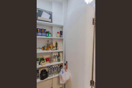 Apartamento para alugar com 143m², 4 quartos e 2 vagas Apartamento para alugar com 143m², 4 quartos e 2 vagasDespensa da Cozinha