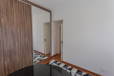 Apartamento para alugar com 143m², 4 quartos e 2 vagas Apartamento para alugar com 143m², 4 quartos e 2 vagasQuarto 2