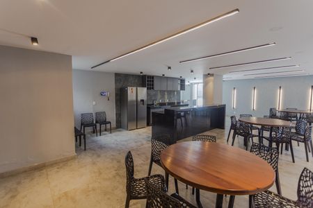 Apartamento para alugar com 143m², 4 quartos e 2 vagas Apartamento para alugar com 143m², 4 quartos e 2 vagasÁrea comum - Salão de festas