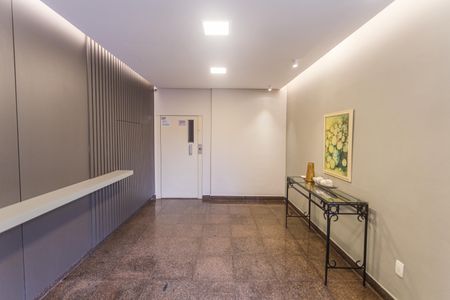 Apartamento para alugar com 143m², 4 quartos e 2 vagas Apartamento para alugar com 143m², 4 quartos e 2 vagasHall de entrada