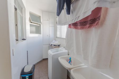 Apartamento para alugar com 143m², 4 quartos e 2 vagas Apartamento para alugar com 143m², 4 quartos e 2 vagasÁrea de Serviço