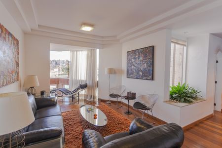 Sala 1 de apartamento à venda com 4 quartos, 143m² em Serra, Belo Horizonte