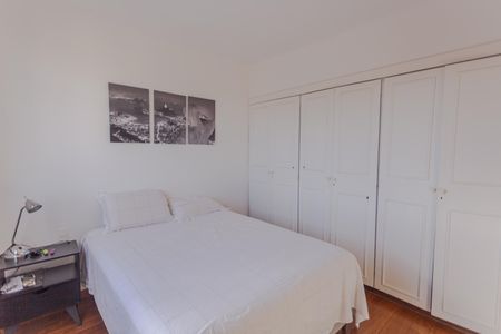 Apartamento para alugar com 143m², 4 quartos e 2 vagas Apartamento para alugar com 143m², 4 quartos e 2 vagasSuíte