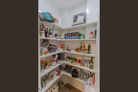 Apartamento para alugar com 143m², 4 quartos e 2 vagas Apartamento para alugar com 143m², 4 quartos e 2 vagasDespensa da Cozinha