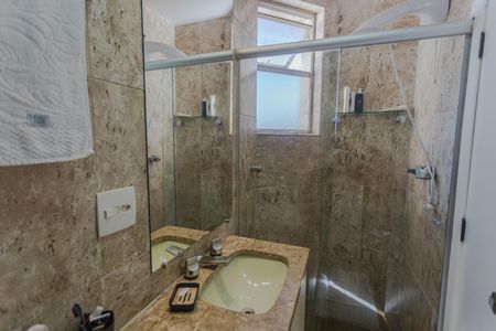 Apartamento para alugar com 143m², 4 quartos e 2 vagas Apartamento para alugar com 143m², 4 quartos e 2 vagasBanheiro da Suíte