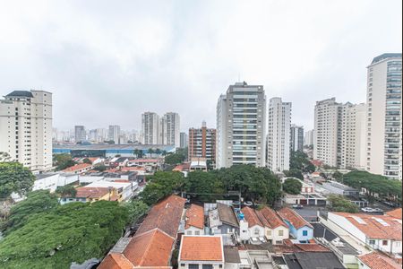 Apartamento à venda com 86m², 3 quartos e 2 vagas Apartamento à venda com 86m², 3 quartos e 2 vagasVaranda