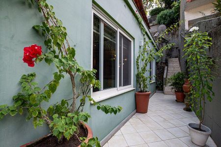 Casa à venda com 360m², 5 quartos e 2 vagas