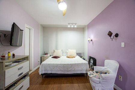 Casa à venda com 360m², 5 quartos e 2 vagas
