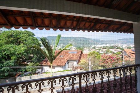Casa à venda com 360m², 5 quartos e 2 vagas