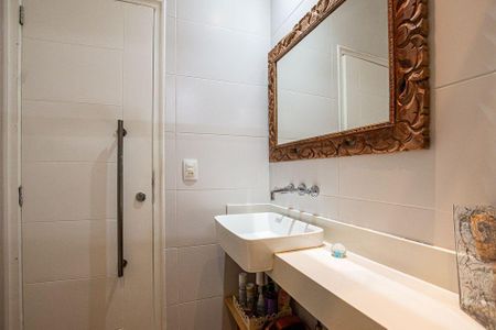Casa à venda com 360m², 5 quartos e 2 vagas
