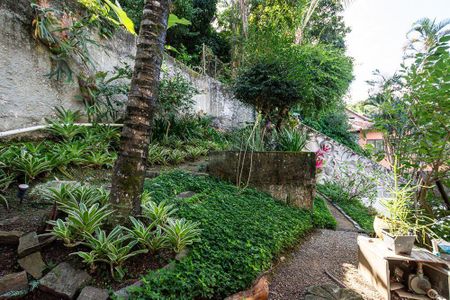 Casa à venda com 360m², 5 quartos e 2 vagas
