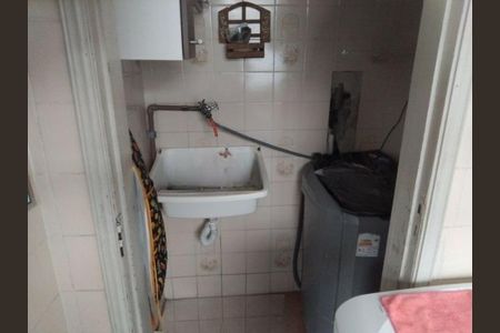 Casa à venda com 3 quartos, 174m² em Vila Palmares, Santo André