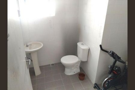 Casa à venda com 3 quartos, 174m² em Vila Palmares, Santo André