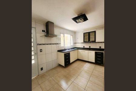 Casa à venda com 130m², 3 quartos e 2 vagas