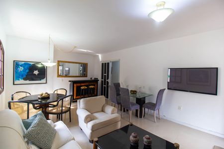 Sala de casa à venda com 3 quartos, 98m² em Largo da Batalha, Niterói