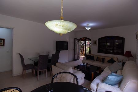 Sala de casa à venda com 3 quartos, 98m² em Largo da Batalha, Niterói