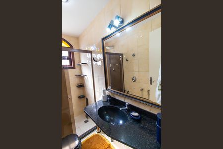 Casa à venda com 98m², 3 quartos e 2 vagasBanheiro Social