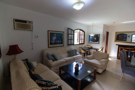 Sala de casa à venda com 3 quartos, 98m² em Largo da Batalha, Niterói