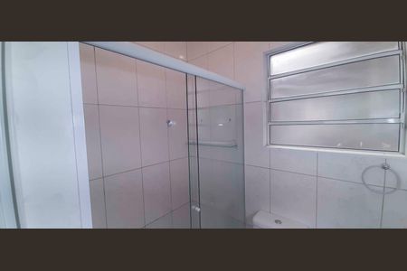 Casa para alugar com 95m², 2 quartos e 1 vaga Casa para alugar com 95m², 2 quartos e 1 vagaBanheiro