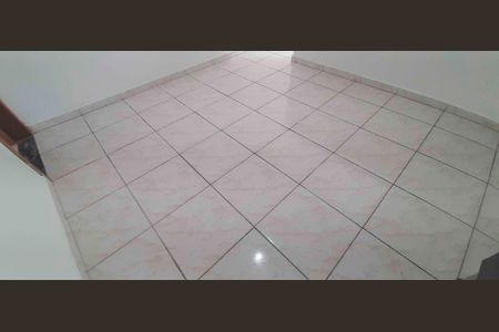 Casa para alugar com 95m², 2 quartos e 1 vaga