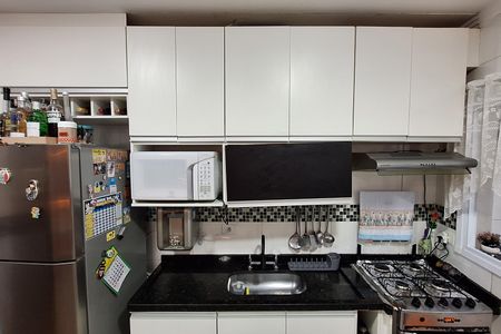Apartamento à venda com 56m², 2 quartos e 1 vaga Apartamento à venda com 56m², 2 quartos e 1 vagaCozinha