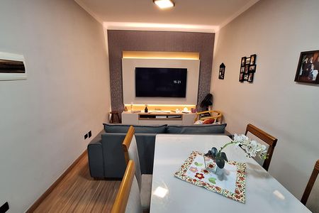 Sala de apartamento à venda com 2 quartos, 56m² em Jardim Progresso, Santo André