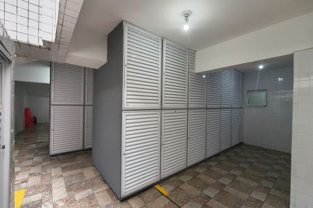 Apartamento para alugar com 80m², 2 quartos e 2 vagasarmarios