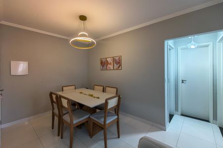 Apartamento para alugar com 80m², 2 quartos e 2 vagassala