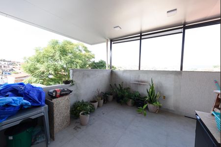 Casa à venda com 600m², 3 quartos e 4 vagas Casa à venda com 600m², 3 quartos e 4 vagasÁrea externa