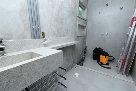 Casa à venda com 600m², 3 quartos e 4 vagas Casa à venda com 600m², 3 quartos e 4 vagasBanheiro da Suíte