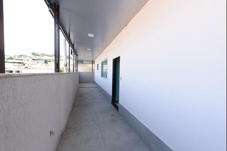 Casa à venda com 600m², 3 quartos e 4 vagas Casa à venda com 600m², 3 quartos e 4 vagasÁrea externa
