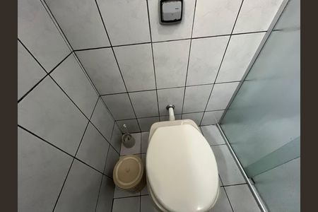 Casa à venda com 250m², 3 quartos e 3 vagas Casa à venda com 250m², 3 quartos e 3 vagasBanheiro