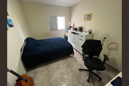 Casa à venda com 250m², 3 quartos e 3 vagas Casa à venda com 250m², 3 quartos e 3 vagasQuarto 1