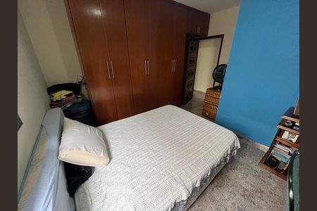 Casa à venda com 250m², 3 quartos e 3 vagas Casa à venda com 250m², 3 quartos e 3 vagasQuarto 2