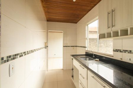 Casa à venda com 720m², 3 quartos e 5 vagas Casa à venda com 720m², 3 quartos e 5 vagasCozinha