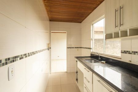 Casa à venda com 720m², 3 quartos e 5 vagas Casa à venda com 720m², 3 quartos e 5 vagasCozinha