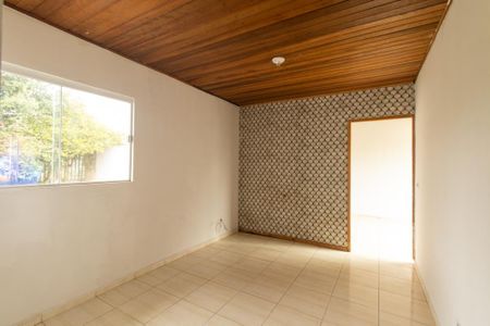 Sala de casa à venda com 3 quartos, 720m² em Boqueirão, Curitiba