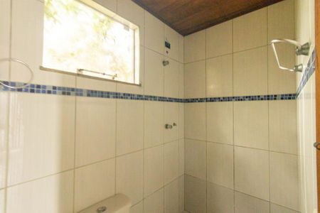 Casa à venda com 720m², 3 quartos e 5 vagas Casa à venda com 720m², 3 quartos e 5 vagasBanheiro Social