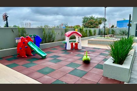 Apartamento à venda com 40m², 2 quartos e sem vagaÁrea comum - Playground