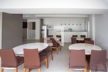 Apartamento para alugar com 60m², 2 quartos e 1 vaga Apartamento para alugar com 60m², 2 quartos e 1 vagaÁrea comum - Salão de festas