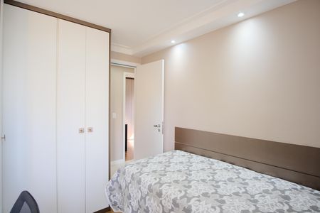 Apartamento à venda com 81m², 3 quartos e 2 vagasQuarto 1