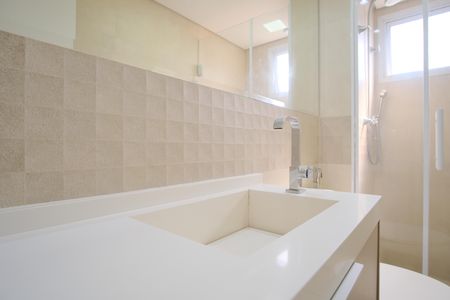 Apartamento à venda com 81m², 3 quartos e 2 vagasBanheiro da Suíte